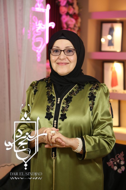 Robe Ouekar vert militaire